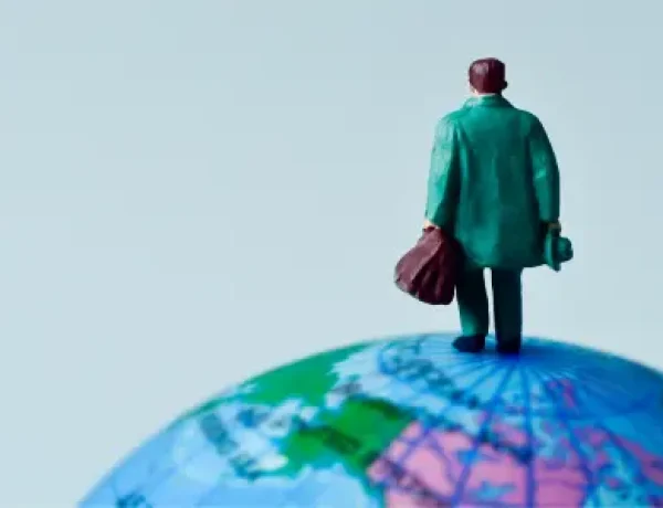خدمات حقوقی به ایرانیان خارج از کشور